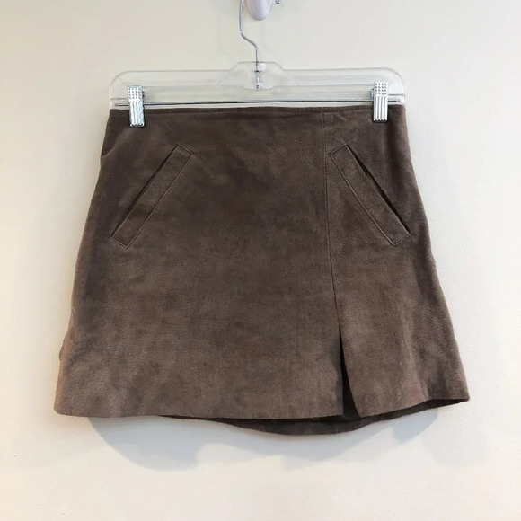 Blank NYC 100% Leather Suede Brown Classic Modern Mini Skirt Women's 25 - Picture 2 of 10